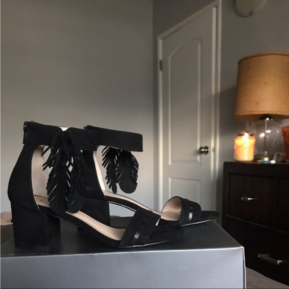 Eva & Zoe black heels with fringe